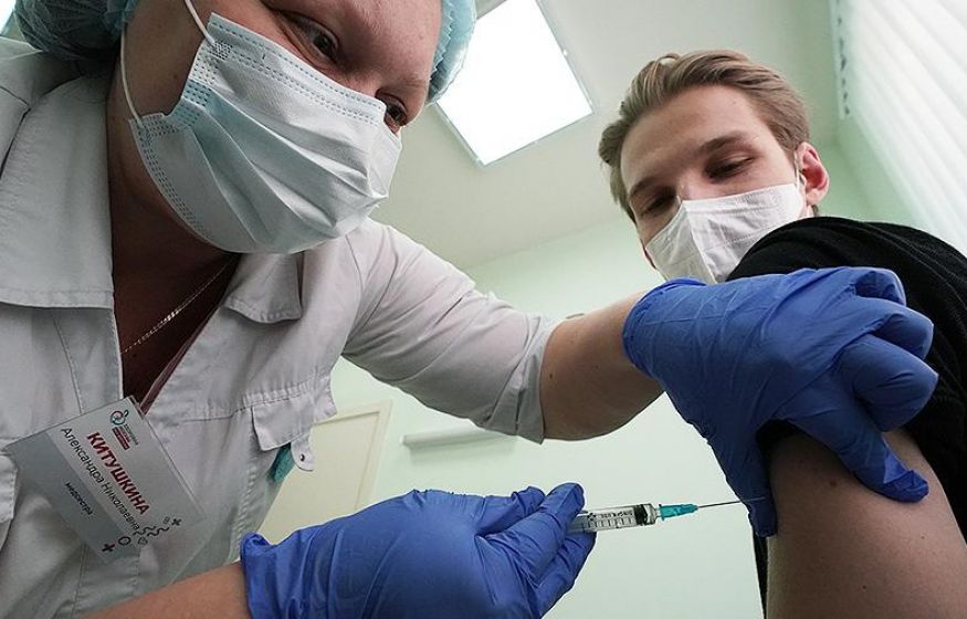 Число сторонников обязательной вакцинации в России выросло вдвое за полгода