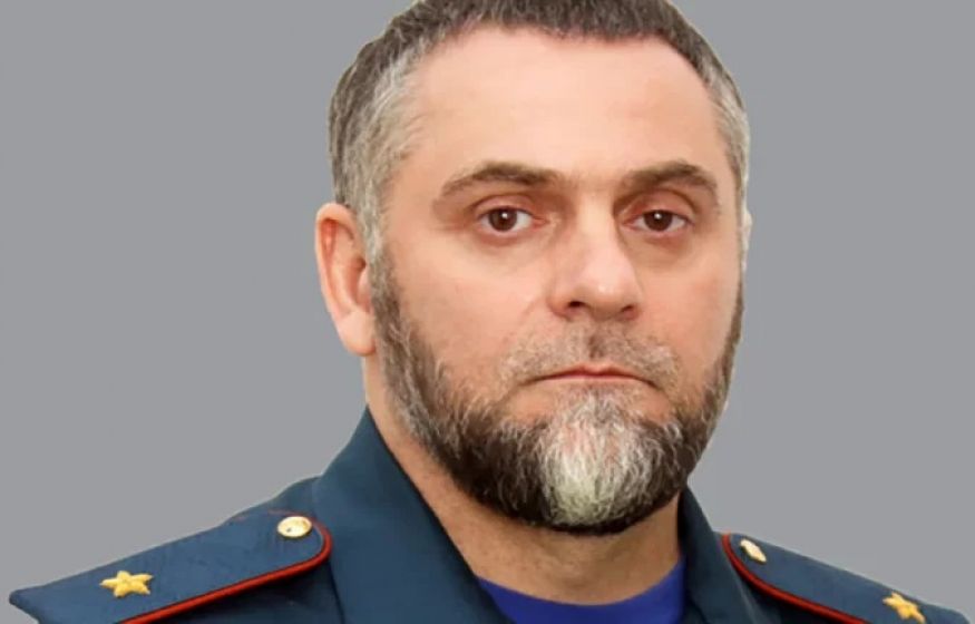 Пьяный, без прав и по встречке: В Дагестане задержали главу МЧС Чечни