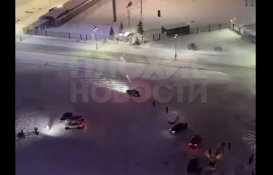 Пьяные сборища, пальба и фаер-шоу: террор мигрантов. Киев ударит на Новый год. Армия в тупике: главное к утру