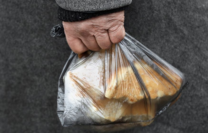 «Хватит советов: лицемерными поучениями сыт не будешь! Лучше повысьте пенсии и снизьте пенсионный возраст!»: депутат