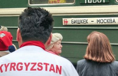 Узбек-убийца из «Перекрёстка» сбежал домой — и его не выдают. А Киргизия требует от России миллионы на мигрантов