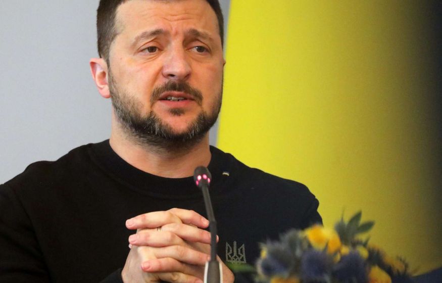 До главного удара — 12 часов? Киев в плену и на грани краха. От Зеленского требуют капитуляции: людям уже не до шуток