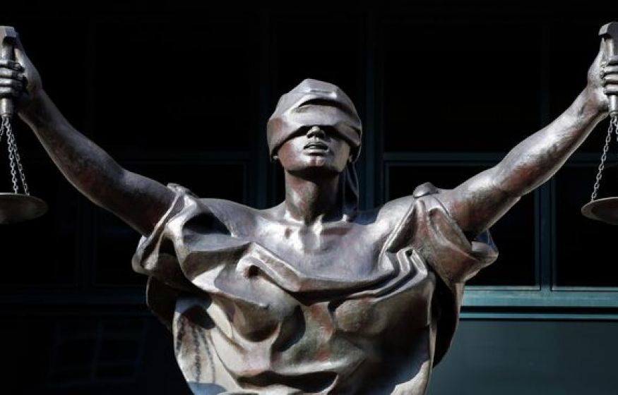 Расстрел за коррупцию — вопрос, который интересует всю страну. В Госдуме объяснили, кто под прицелом