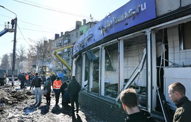 Предатель на заводе навёл ракеты на Брянск? Военврач разоблачил: ПВО нет, отчёты важнее людей