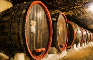 Вино рекой: Россия удвоила импорт французского вина