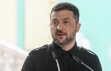 Срочно: Киев приказали покинуть! Зеленский пригрозил, Минобороны ответило: ракеты полетят в центр Киева