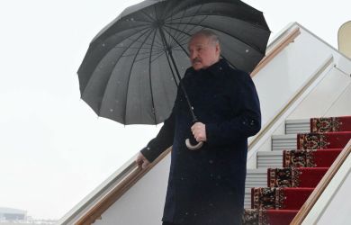 Лукашенко срочно прилетел в Москву. Запад требует от России позорного мира. Надвигается буря?