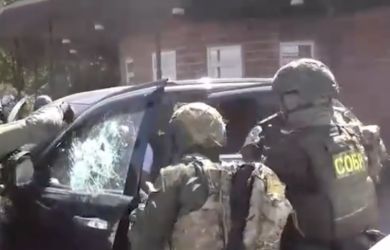 «А кто клиенты этих "мастерских"?»...Батальон вооружить можно: ФСБ накрыла десятки подпольных оружейников по всей России