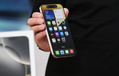 Военкор Коц: «Apple зажала 5G для россиян» — iPhone за 190 тысяч без сети, а Android ловит