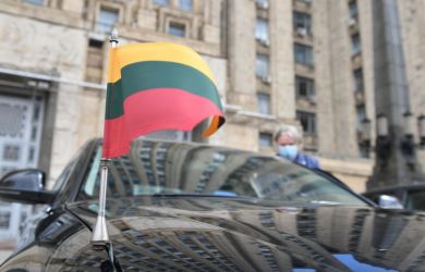 «Орешник» или болванка? В Госдуме угрожают ударить по Литве, если она разместит ядерное оружие. Надо обнулить НАТО?
