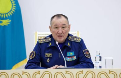 Президент начал жесткие чистки и уже уволил министра обороны. Трагедия в море стала последней каплей