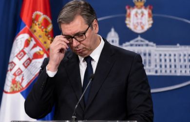Вучич покинул президентский пост на фоне протестов? Зачем он теперь идет в премьеры?