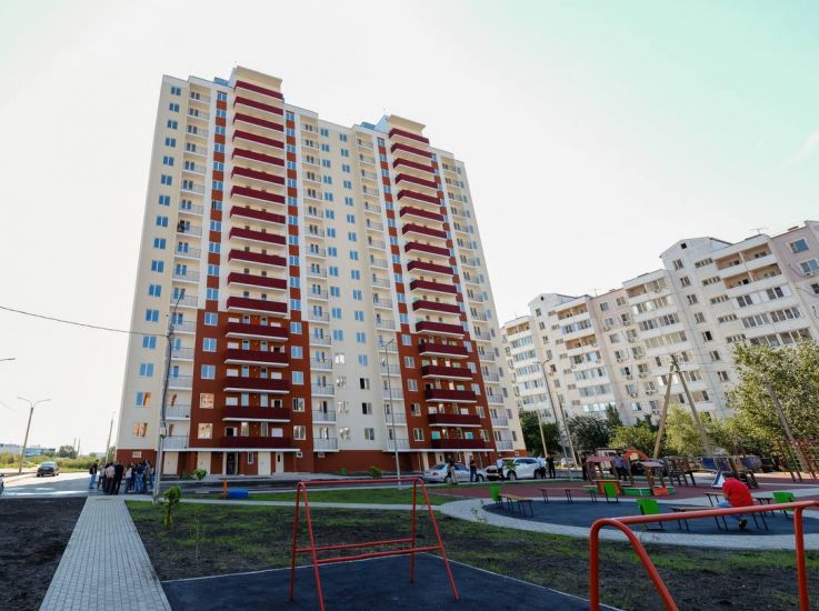  Астраханская область – лидер реализации программы переселения из ветхого жилья